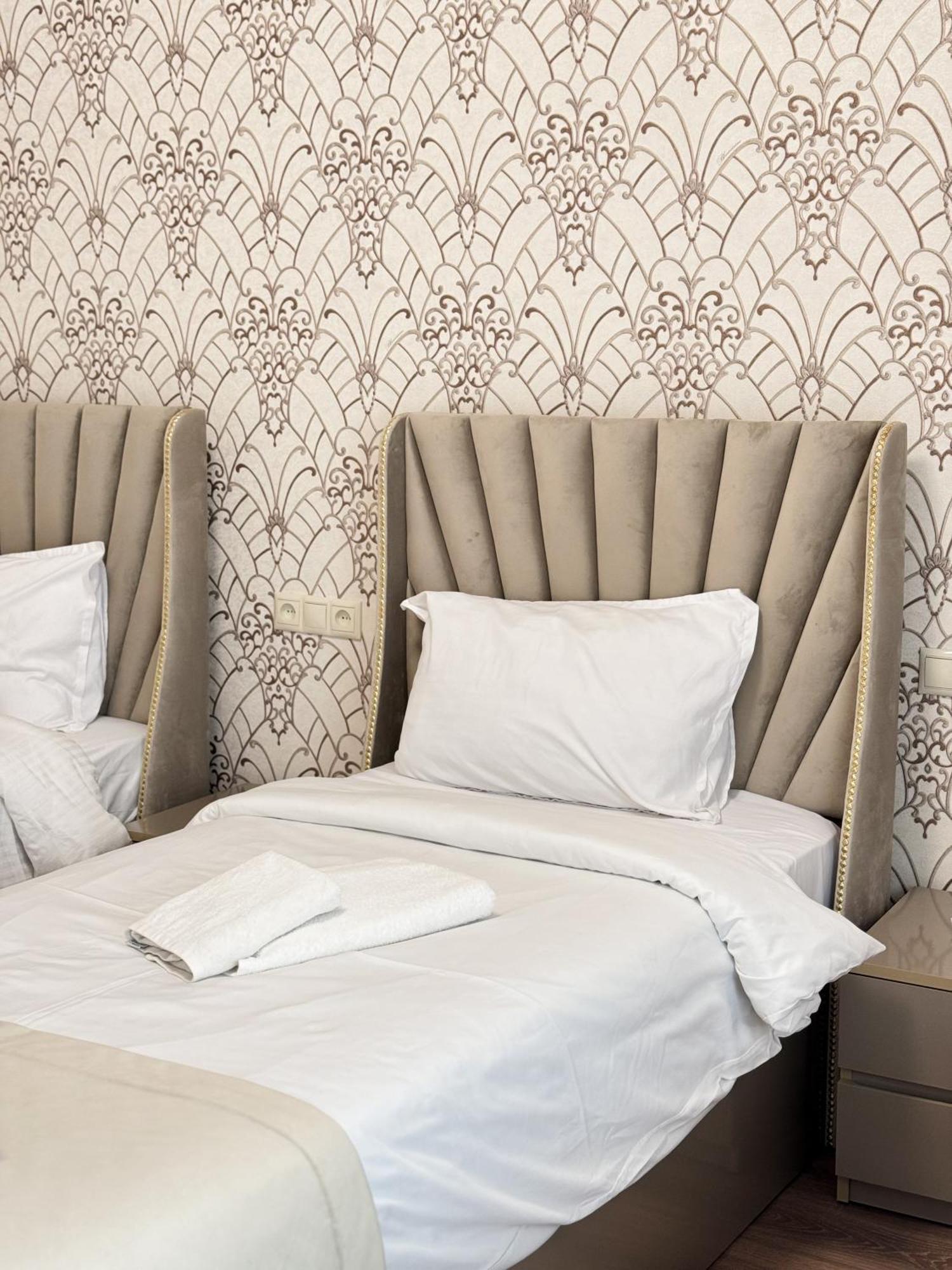 Armenia Hotel Γιερεβάν Εξωτερικό φωτογραφία