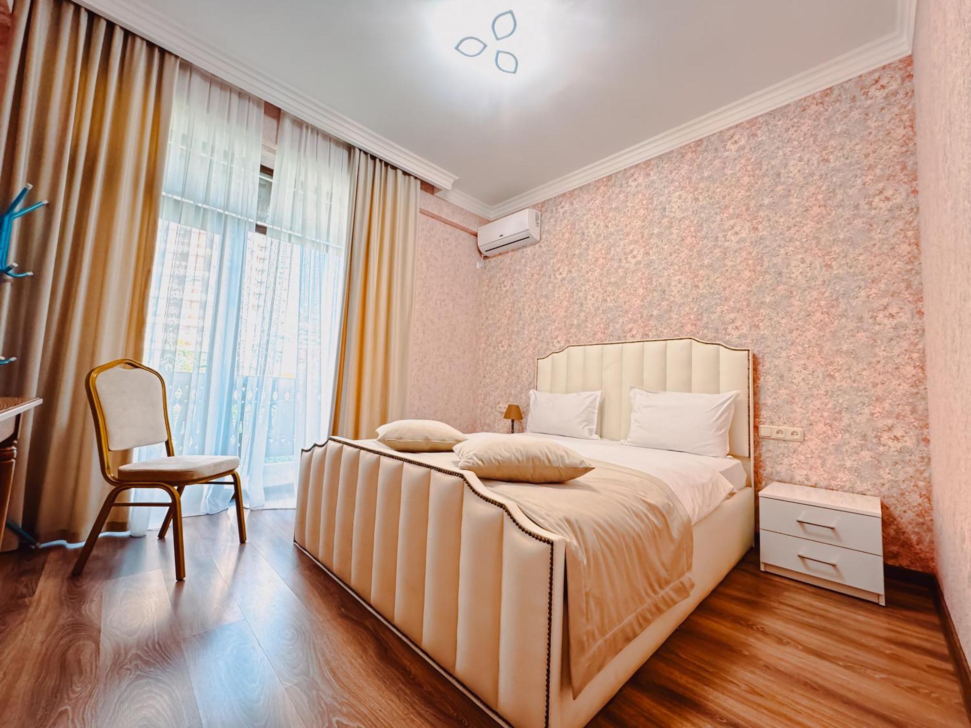 Armenia Hotel Γιερεβάν Εξωτερικό φωτογραφία