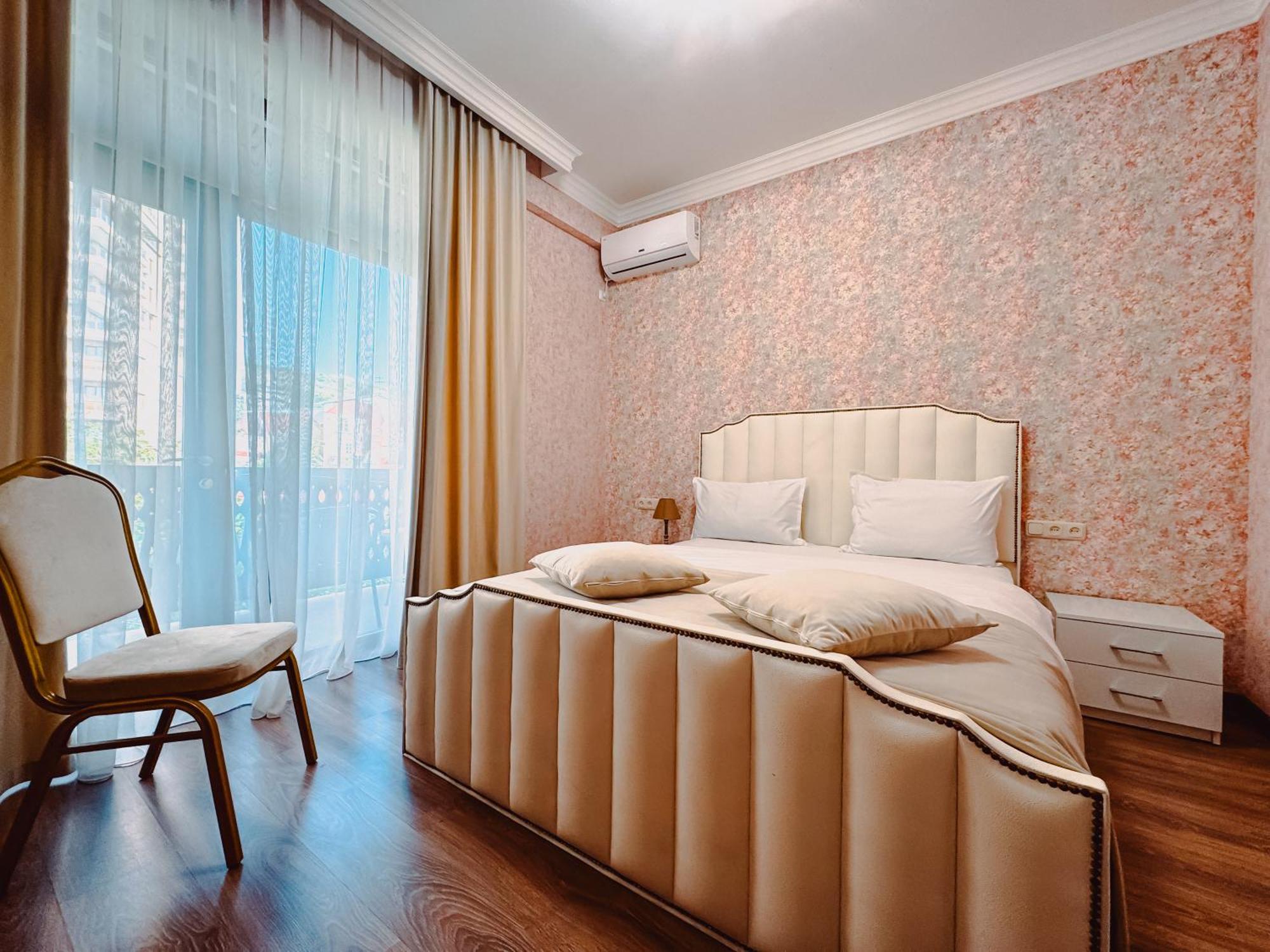 Armenia Hotel Γιερεβάν Εξωτερικό φωτογραφία