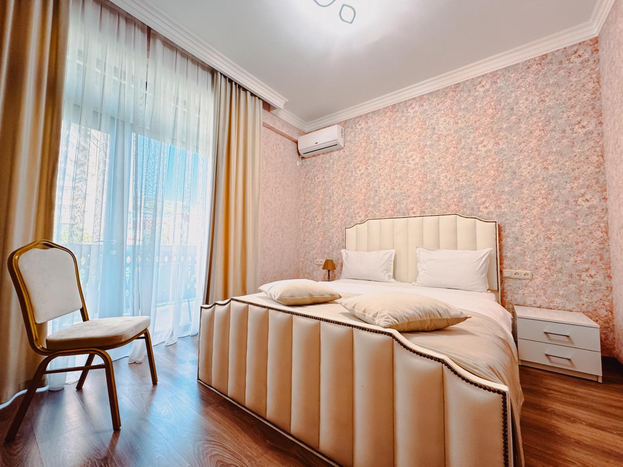 Armenia Hotel Γιερεβάν Εξωτερικό φωτογραφία