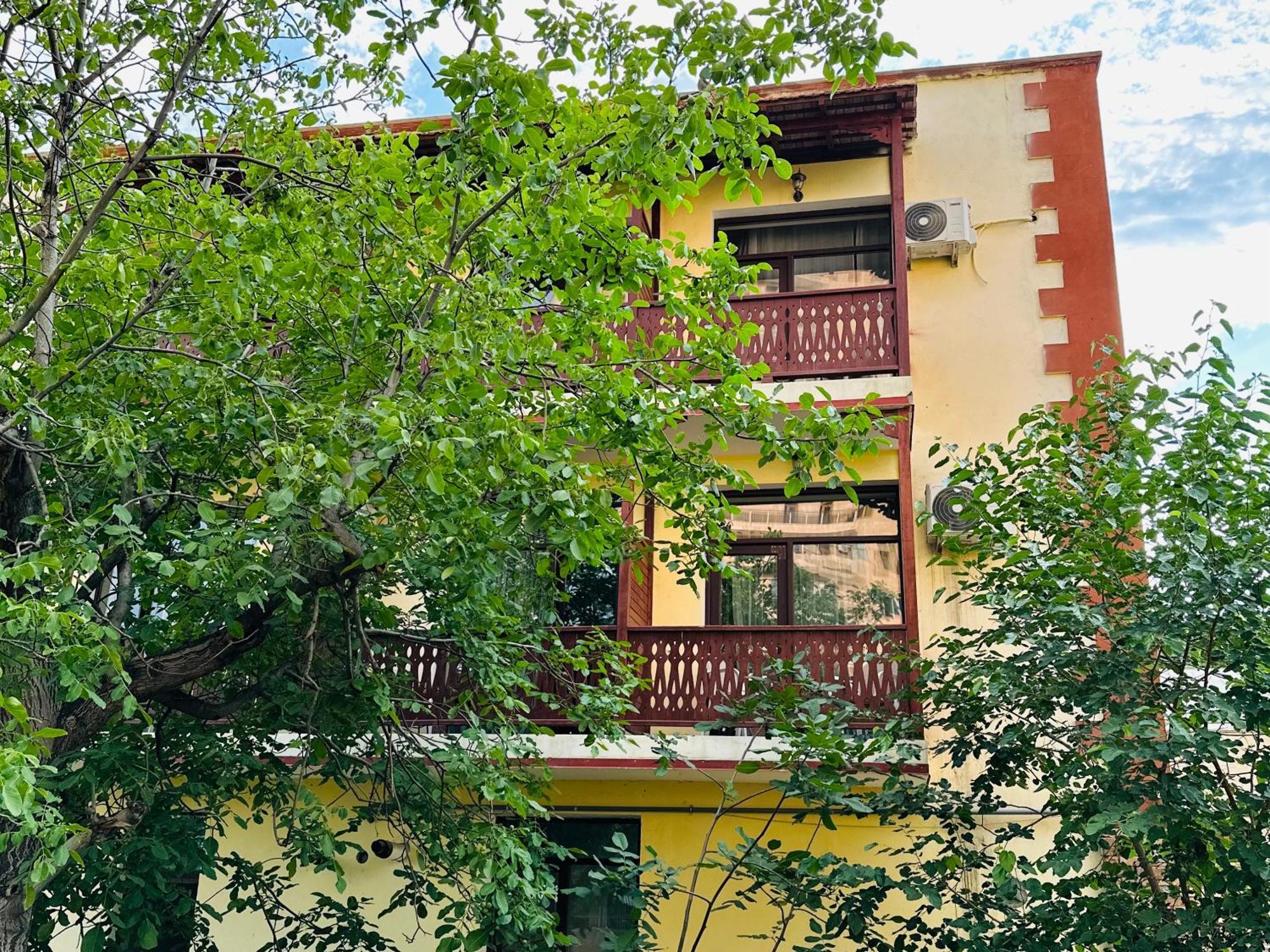 Armenia Hotel Γιερεβάν Εξωτερικό φωτογραφία
